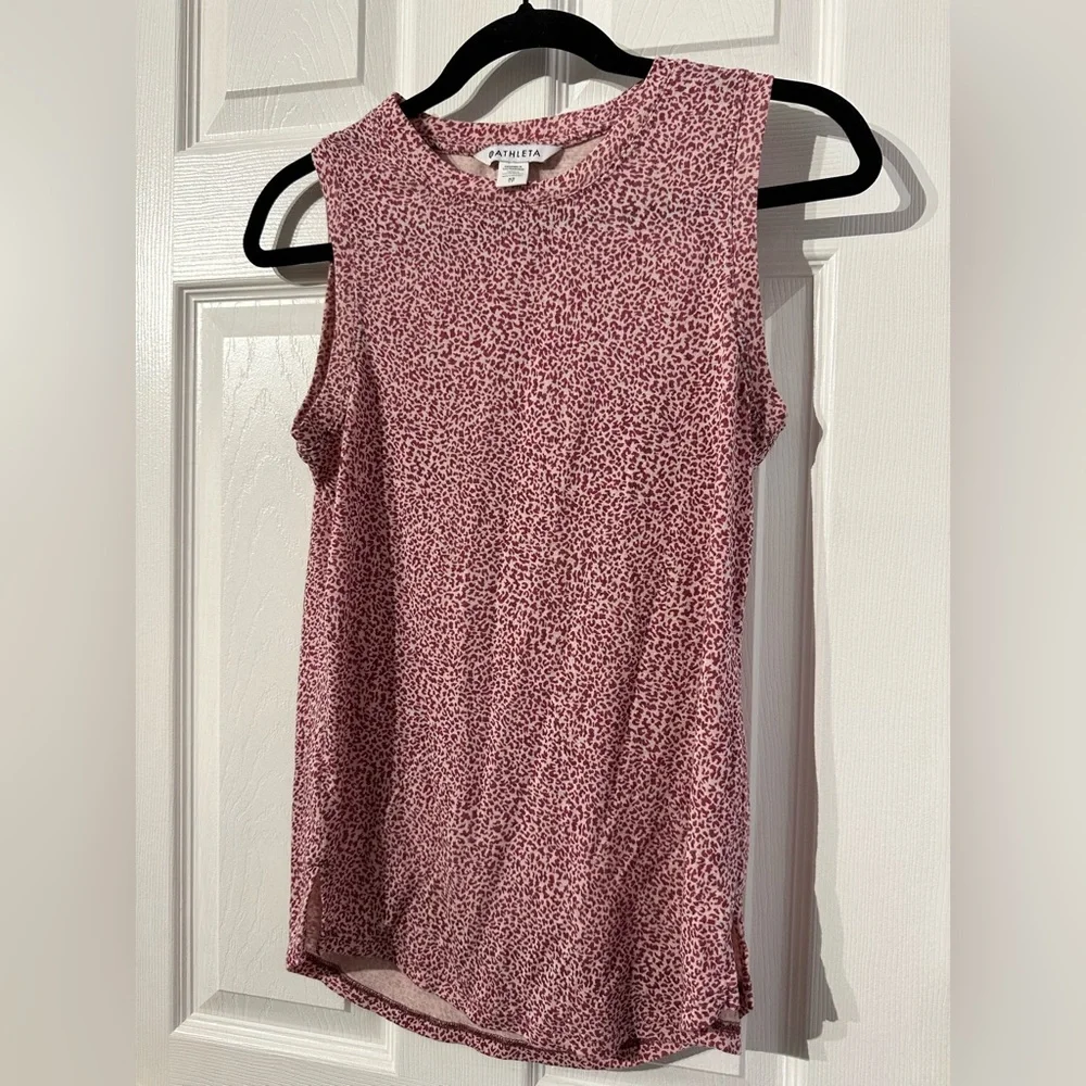 Athleta Leopard Print Pink Sleeveless Muscle Tee (XS) - Picture 4 of 16